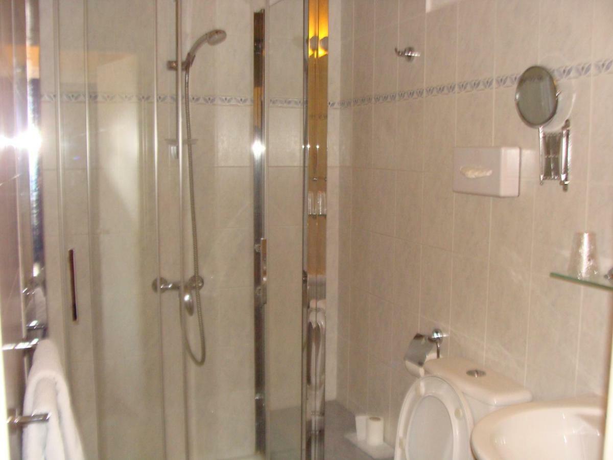 فندق Logis La Gamade Donzenac المظهر الخارجي الصورة